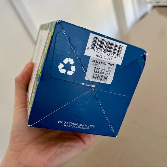 Disney Pixar Toy Story Homesick Pizza Planet 14 oz Candle - Picture 8 of 14